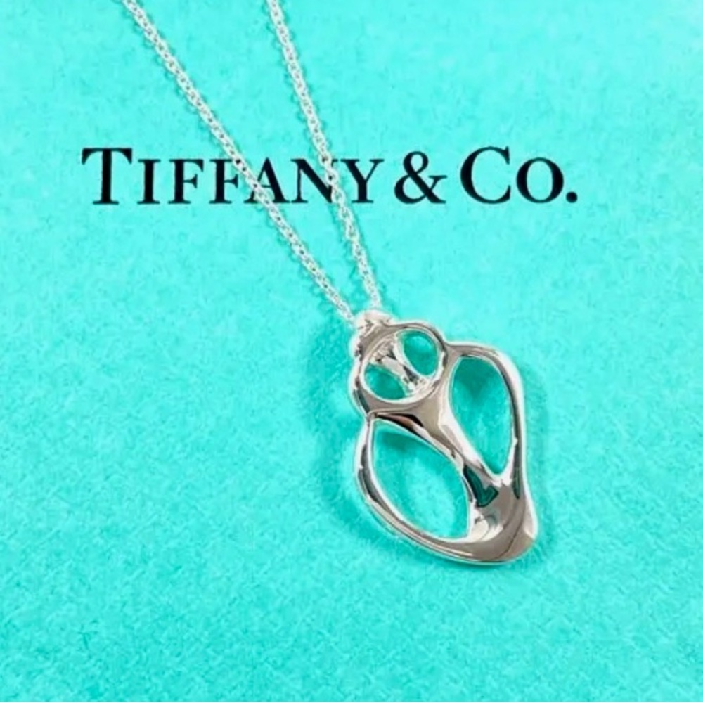 Authentic RARE Vintage 1980 Tiffany & Co. Angela Cummings' Conch Shell Necklace